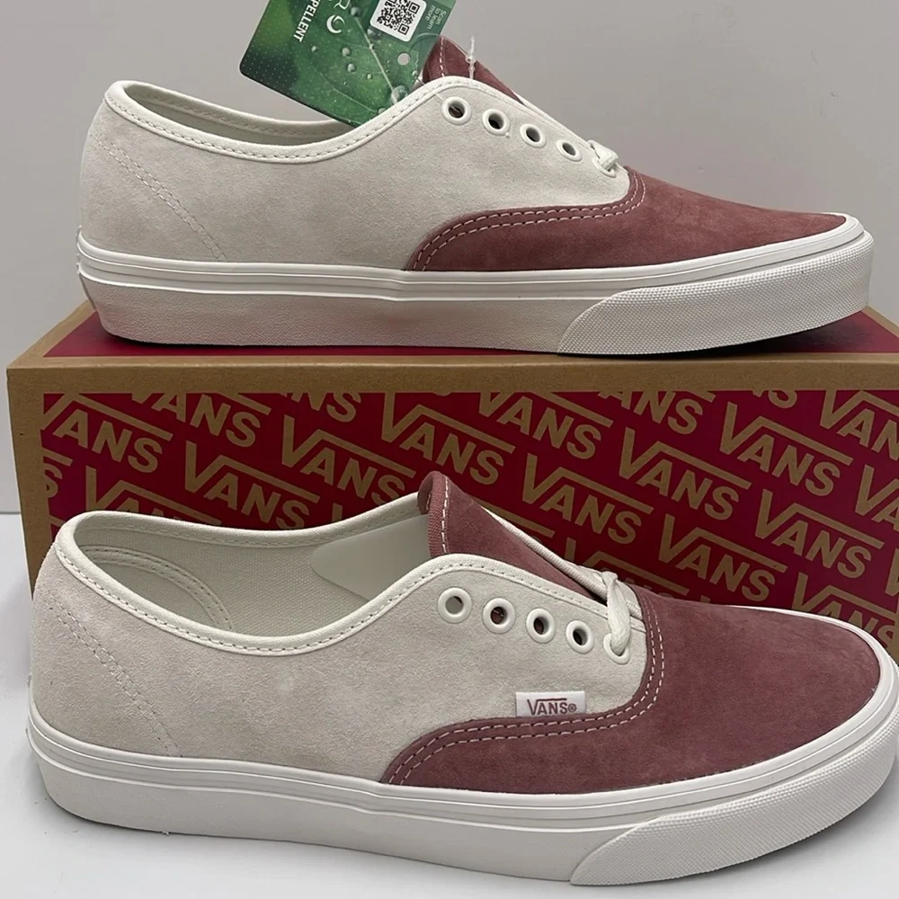 Vans Men’s Authentic
Pig Suede Withered Rose
VN000BW5CHO
Sneakers - Picture 2 of 16